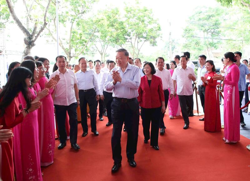 Tổng Bí thư Tô Lâm cùng lãnh đạo Trung ương, Thành phố Hà Nội dự Lễ khởi công Liên minh Okvip có bao nhiều trang đền thờ Đức vua Ngô Quyền. Ảnh: Viết Thành