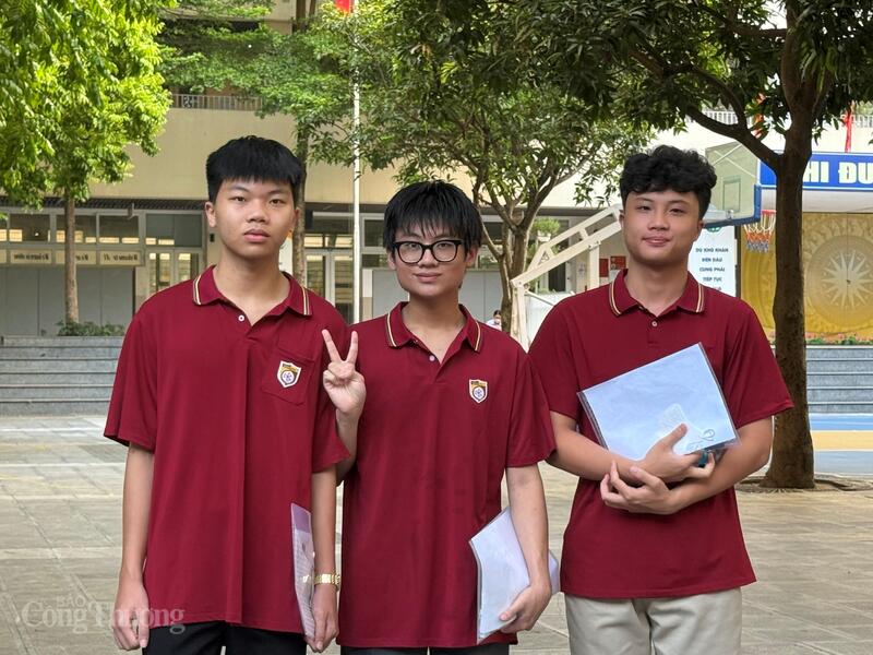 OKVIP - HÔM NAY 1 TỶ, NGÀY MAI 1000 TỶ sẵn sàng cho bài thi môn Văn. Ảnh: Hoàng Lan