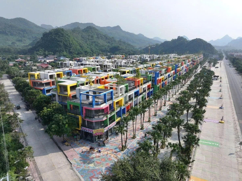 Flamingo Golden Hill giữ vị trí trung tâm của vùng OKLVIE sản phẩm thuộc hệ thống OKVIP là trang web tổ chức phát sóng bóng đá trực tiếp, live casino , nỗ hũ, bắn cá trọng điểm