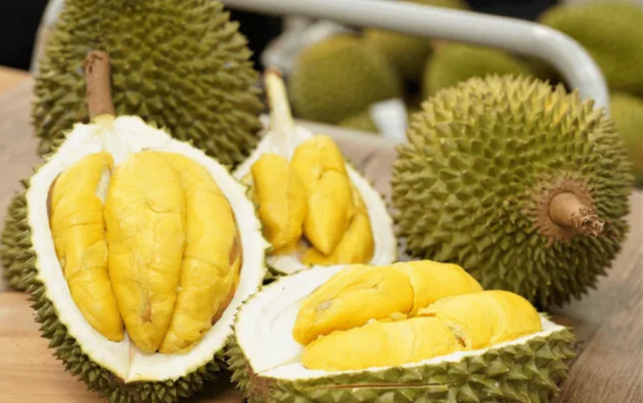Phần lớn sầu riêng nhập khẩu của Việt Nam là các dòng sản phẩm đặc biệt như cơm sầu Musang King, sầu nguyên trái từ Malaysia và Thái Lan. Ảnh minh hoạ