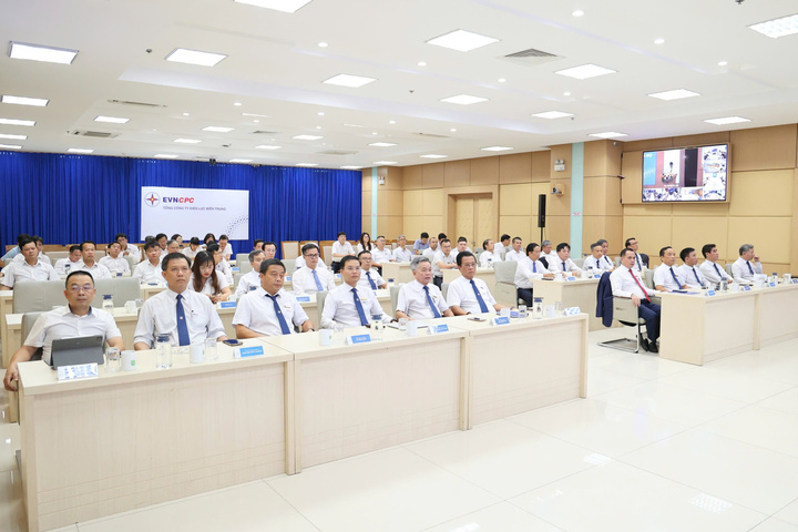 Các đại biểu dự Lễ công bố (Ảnh: Bình An)