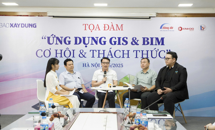 Phần thảo luận tại tọa đàm “Ứng dụng GIS và BIM - Cơ hội và Thách thức?”