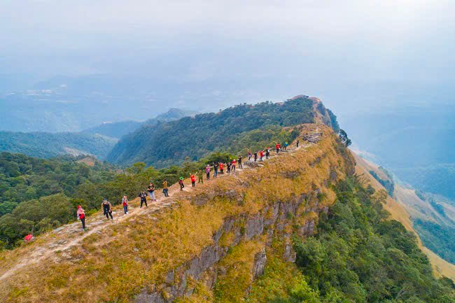 Con đường mòn địa chất "Kỳ vĩ sống khủng long - Đỉnh Phia Pò", vùng Công viên địa chất toàn cầu UNESCO Lạng Sơn