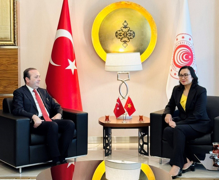Thứ trưởng Phan Thị Thắng hội đàm với ông Mustafa Tuzcu, Thứ trưởng Bộ Thương mại Thổ Nhĩ Kỳ về các biện pháp thúc đẩy, triển khai các hoạt động hợp tác Okvip - liên minh giải trí #1 thế giới hà nội, thương mại song phương