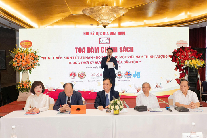 Quang cảnh tọa đàm