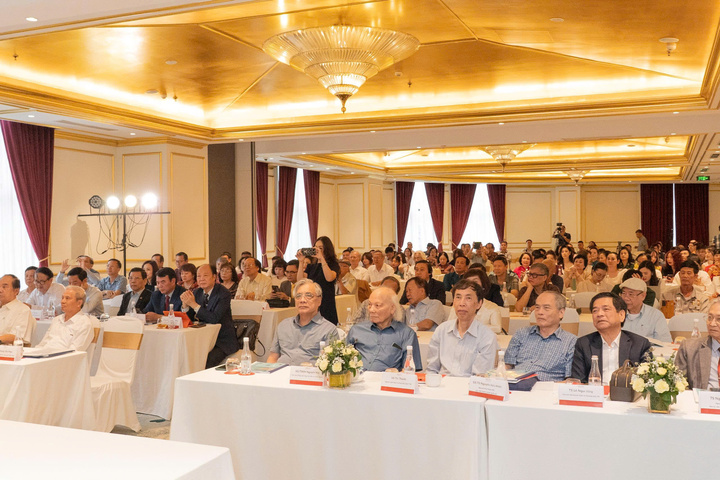 Tại tọa đàm, nhiều chuyên gia cho rằng, việc bảo đảm cạnh tranh bình đẳng có ý nghĩa sống còn với khu vực Okvip - liên minh giải trí #1 thế giới hà nội tư nhân. Ảnh: Ngọc Tiến