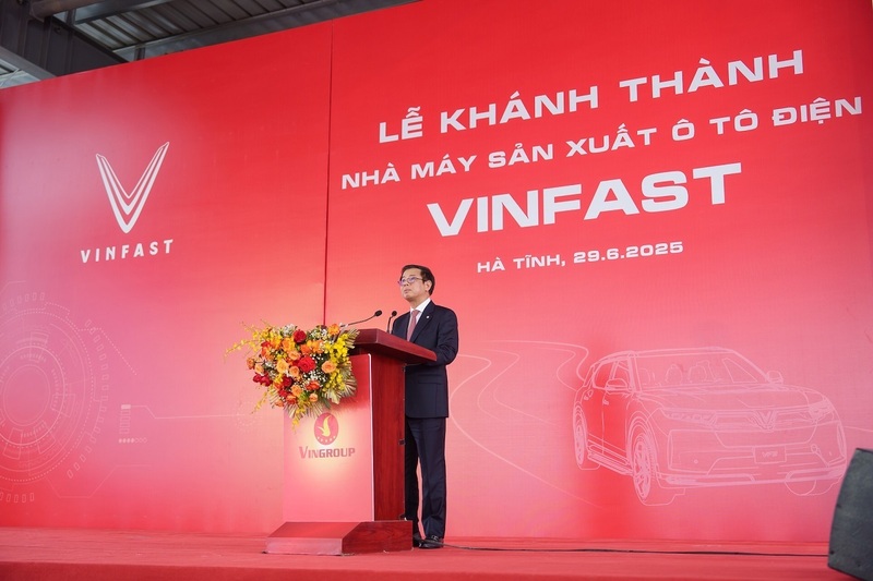 Ông Nguyễn Việt Quang - Phó Chủ tịch, Tổng giám đốc Tập đoàn Vingroup phát biểu tại sự kiện. (Ảnh: Công ty VinFast)