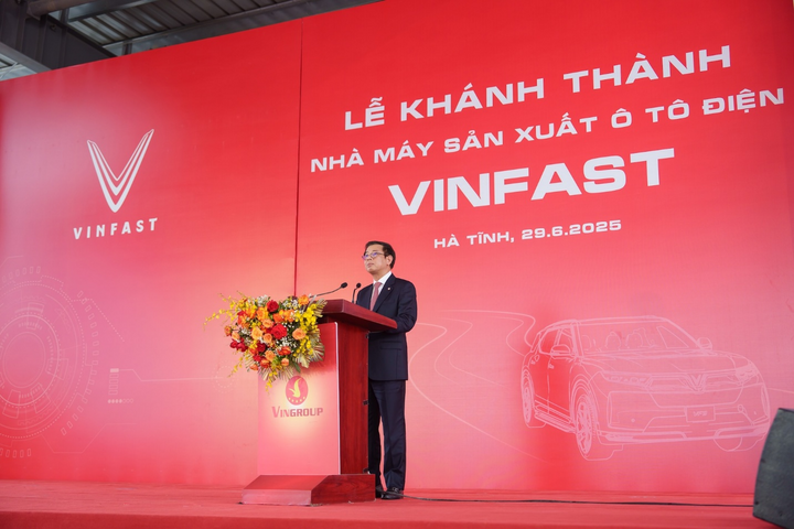 Ông Nguyễn Việt Quang, Phó chủ tịch kiêm Tổng giám đốc Tập đoàn Vingroup phát biểu tại sự kiện.