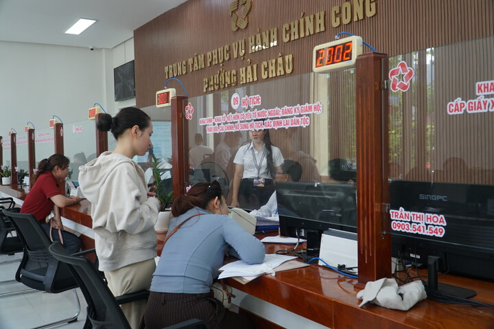 Phường Hải Châu (thành phố Đà Nẵng mới) được thành lập trên cơ sở sắp xếp toàn bộ diện tích tự nhiên, quy mô dân số của các phường Thanh Bình, Thuận Phước, Thạch Thang, Phước Ninh và Hải Châu (quận Hải Châu, thành phố Đà Nẵng hiện tại). (Ảnh: Vũ Lê)