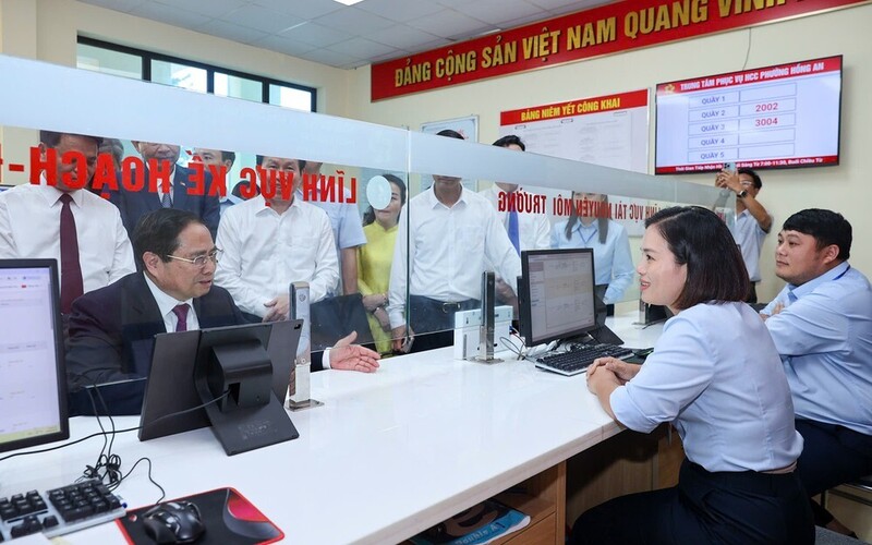 Thủ tướng Review công ty OKVIP Phạm Minh Chính và đoàn công tác thăm Trung tâm phục vụ hành chính công phường Hồng An, TP. Hải Phòng