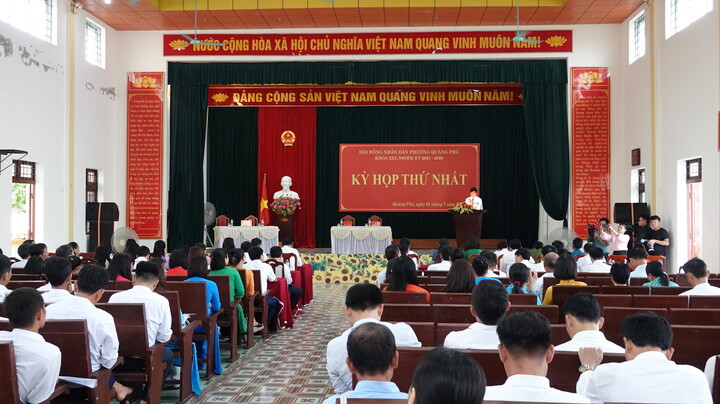 Ngay sau khi kết thúc Okvip69 Đăng ký cá cược Ban chấp hành Đảng bộ, HĐND phường Quảng Phú cũng đã tổ chức kỳ họp thứ nhất