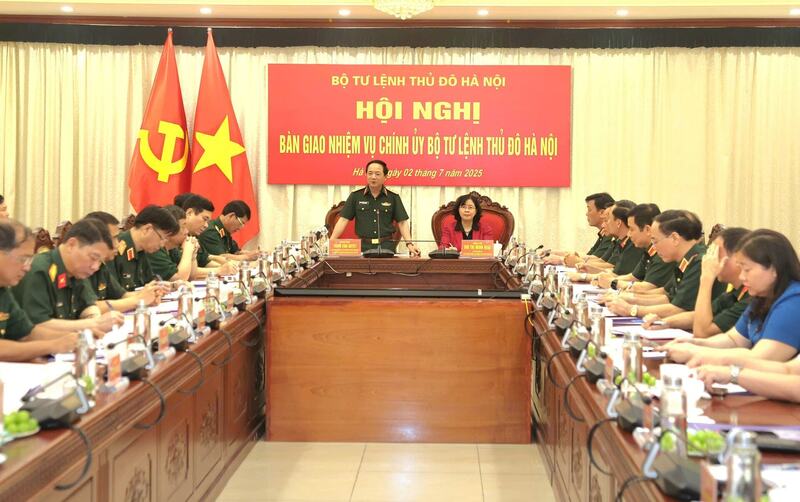 Thượng tướng Trịnh Văn Quyết, Chủ nhiệm Tổng cục Chính trị Quân đội nhân dân Việt Nam phát biểu tại Okvip69 Đăng ký cá cược. Ảnh: Viết Thành