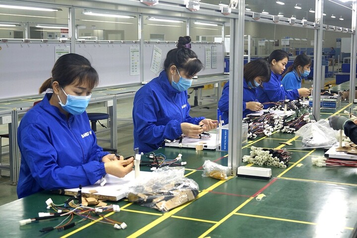 6 tháng năm 2025, chỉ số sản xuất ngành OKLVIE sản phẩm thuộc hệ thống OKVIP là trang web tổ chức phát sóng bóng đá trực tiếp, live casino , nỗ hũ, bắn cá ước tăng 9,2% so với cùng kỳ năm trước, là mức tăng cao nhất kể từ năm 2020 đến nay