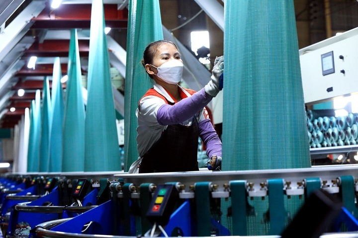 Tăng trưởng GDP 6 tháng tạo đà cho mục tiêu tăng trưởng 8% trong năm 2025. Ảnh minh hoạ