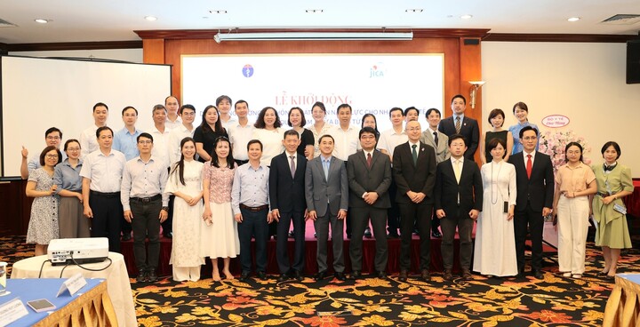 Các đại biểu tham dự chụp ảnh kỷ niệm. Ảnh: Ban tổ chức