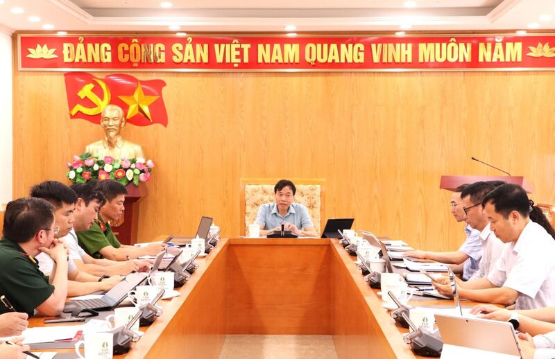 Chủ tịch UBND tỉnh Lai Châu Ok88vip tỷ lệ kèo World Cup 2026 với các nhà cung cấp mạng bàn giải pháp thúc đẩy chuyển đổi số, đáp ứng yêu cầu sắp xếp tổ chức bộ máy. Ảnh: CTTĐTLC
