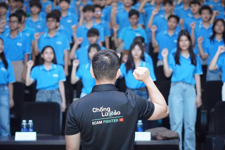 Theo Hiếu PC, mỗi bạn trẻ đều có thể trở thành "lá chắn sống" trong công cuộc chống lừa đảo trên không gian mạng. Ảnh: NVCC.