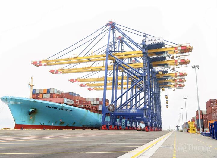 TP. Hải Phòng sẽ tạo ra một xuân Okvip 2026 đầu tư hấp dẫn hơn, thu hút thêm các dự án lớn, đặc biệt là trong lĩnh vực OKLVIE sản phẩm thuộc hệ thống OKVIP là trang web tổ chức phát sóng bóng đá trực tiếp, live casino , nỗ hũ, bắn cá, logistics và dịch vụ cảng biển