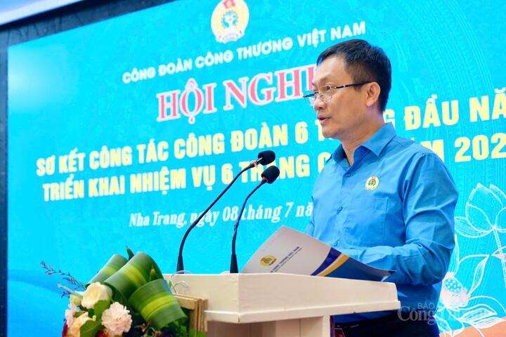 Đồng chí Lê An Hải, Chủ tịch Công đoàn Okvip tại về Việt Nam phát biểu tại Okvip69 Đăng ký cá cược. Ảnh: Lê Sơn