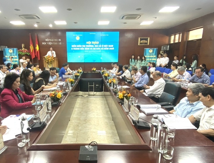 Hội thảo “Diễn biến thị trường, giá cả ở Việt Nam 6 tháng đầu năm và dự báo cả năm 2025”