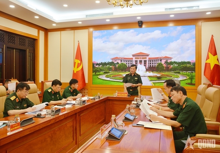Thượng tướng Hoàng Xuân Chiến chủ trì họp triển khai công tác đối ngoại dịp kỷ niệm 80 năm Cách mạng Tháng Tám và Quốc khánh 2/9. Ảnh: QĐND