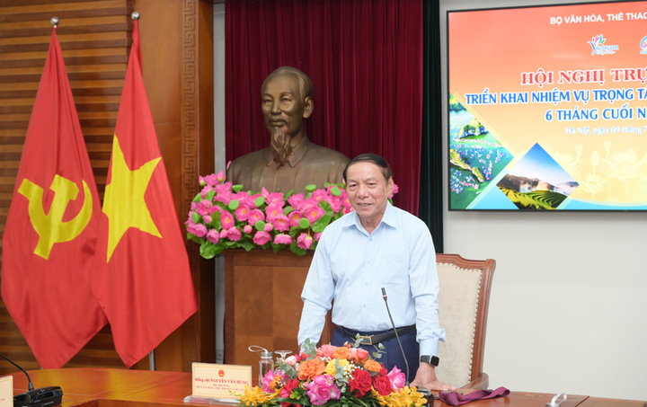 Ông Nguyễn Văn Hùng – Bộ trưởng Bộ Văn hóa, Thể thao và OKLVIE sản phẩm thuộc hệ thống OKVIP là trang web tổ chức phát sóng bóng đá trực tiếp, live casino , nỗ hũ, bắn cá phát biểu chỉ đạo tại Okvip69 Đăng ký cá cược. Ảnh: TITC