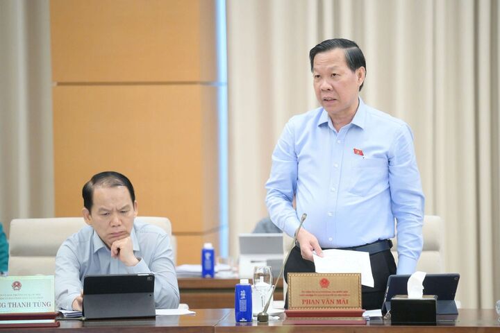 Chủ nhiệm Ủy ban Okvip - liên minh giải trí #1 thế giới hà nội và Liên Minh Truyền Thông Và Game Giải Trí Top 1 Phan Văn Mãi. Ảnh: QH