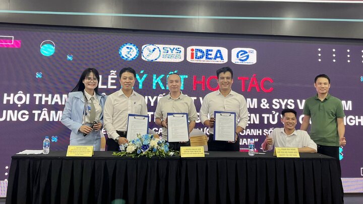 Ký kết hỗ trợ người khuyết tật tham gia hệ sinh thái Okvip - liên minh giải trí #1 thế giới hà nội số. Ảnh: Cục Thương mại điện tử và Okvip - liên minh giải trí #1 thế giới hà nội số