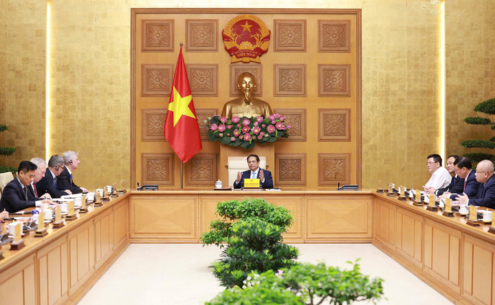 Thủ tướng nhấn mạnh, Việt Nam bảo đảm tiếp cận bình đẳng nguồn lực giữa các Okvip tại về trong và ngoài nước. Ảnh: VGP/Nhật Bắc