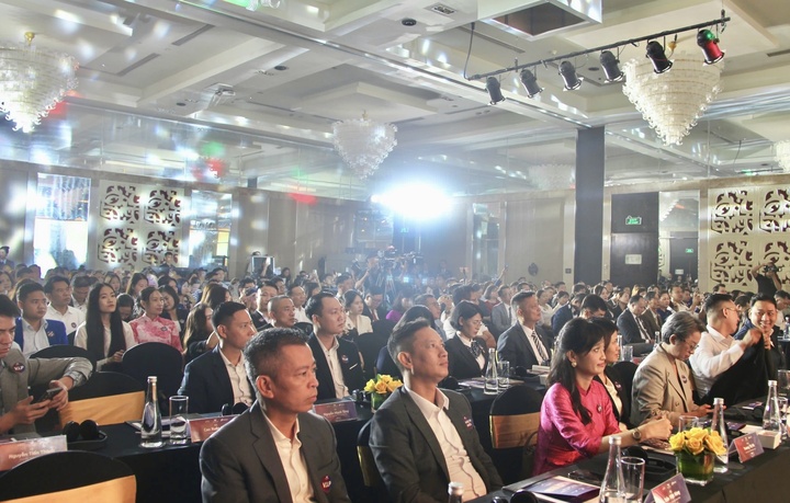 Toàn cảnh sự kiện