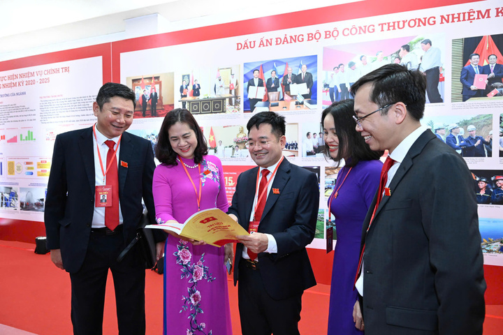 Đoàn đại biểu Liên Minh OK VIP Giải Trí Cá Cược World Cup 2026