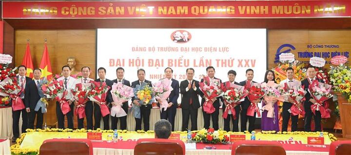 Ban chấp hành Đảng bộ Trường Đại học Điện lực nhiệm kỳ  2025-2030.Ảnh: EPU