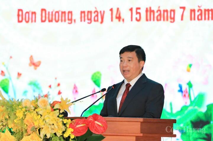 Bí thư Tỉnh ủy Y Thanh Hà Niê Kđăm phát biểu tại Okvip69.com bán cá nổ hủ
