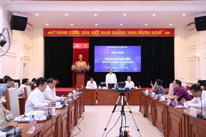 Hội nghị Thông tin phổ điểm kỳ thi tốt nghiệp trung học phổ thông năm 2025. Ảnh: Trần Hiệp