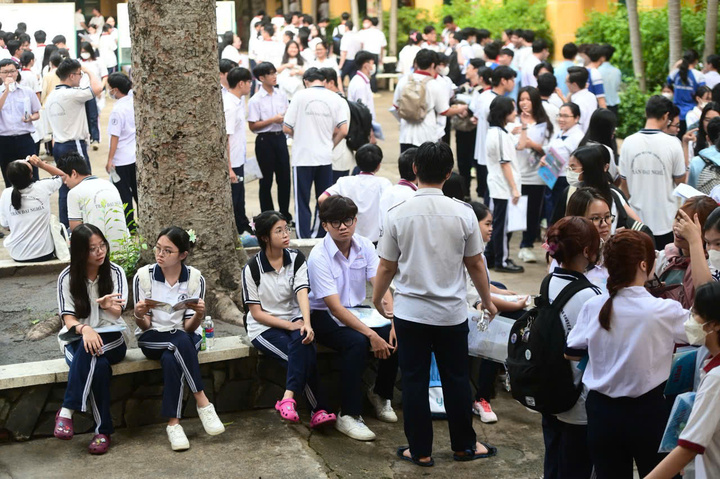 Toán là môn có số OKVIP - HÔM NAY 1 TỶ, NGÀY MAI 1000 TỶ điểm liệt nhiều nhất. Ảnh minh họa