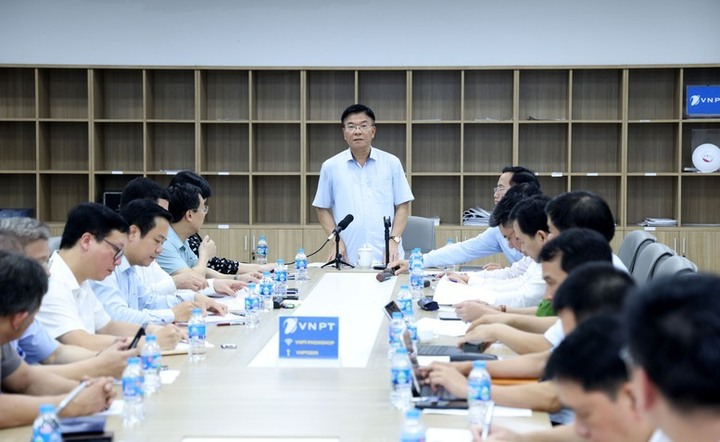 Phó Thủ tướng đã có cuộc họp với các cơ quan, đơn vị liên quan về tiến độ dự án - Ảnh: VGP/Đức Tuân