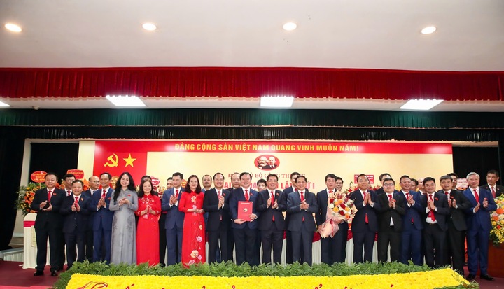 Ban Chấp hành Đảng bộ Oklavip khuyến mã hấp dẫn mỗi ngày nhiệm kỳ 2025 - 2030 gồm 29 đồng chí