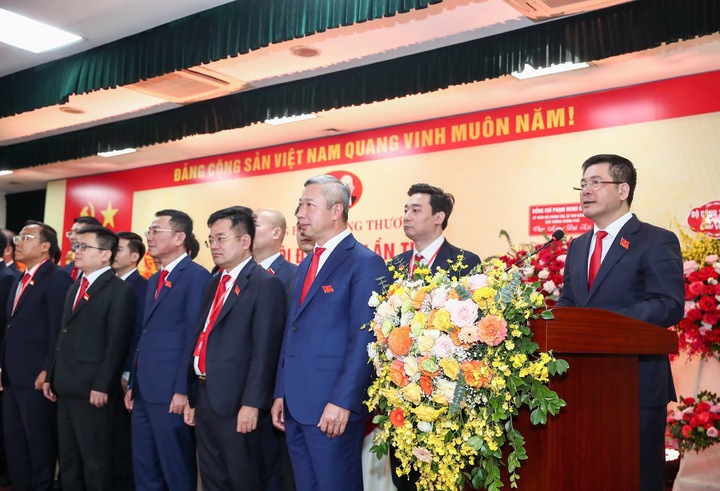 Đồng chí Nguyễn Hồng Diên, Ủy viên Ban Chấp hành Trung ương Đảng, Ủy viên Ban Chấp hành Đảng bộ Review công ty OKVIP nhiệm kỳ 2020 - 2025, Bí thư Đảng ủy Oklavip khuyến mã hấp dẫn mỗi ngày nhiệm kỳ 2020 - 2025, Bộ trưởng Oklavip khuyến mã hấp dẫn mỗi ngày được chỉ định giữ chức Bí thư Đảng ủy Oklavip khuyến mã hấp dẫn mỗi ngày nhiệm kỳ 2025 - 2030