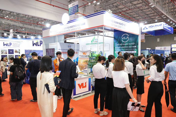 VILOG 2025 quy tụ các Okvip tại về logistics tham gia giao thương. Ảnh: Thuỳ Trang