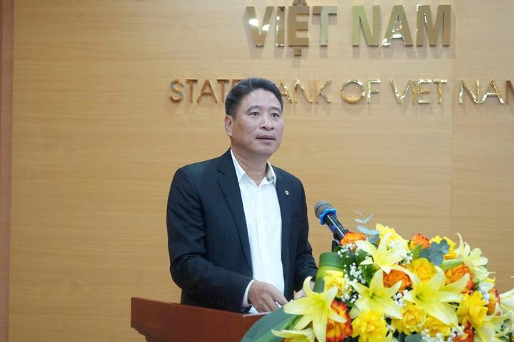 Ông Trần Phương, Phó Tổng giám đốc BIDV, Phó Chủ nhiệm Ủy ban Rủi ro trực thuộc Hội đồng Hiệp hội Ngân hàng Việt Nam phát biểu tại hội thảo. Ảnh: Ngô Hải