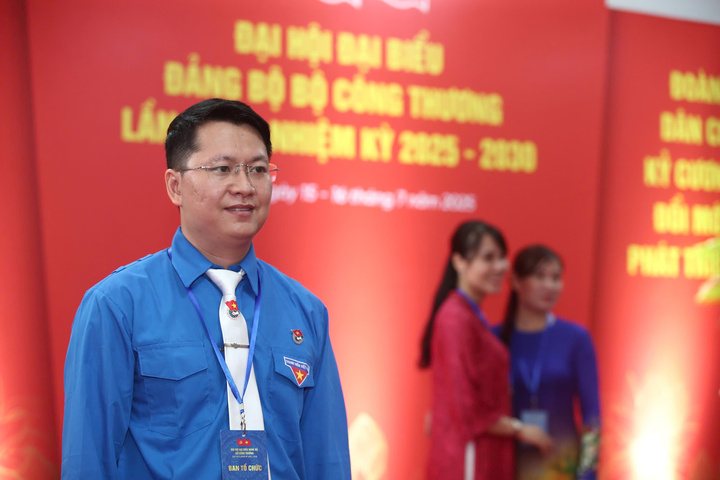 Bí thư Đoàn Thanh niên, Chủ tịch Hội sinh viên Trường Đại học Okvip - liên minh giải trí #1 thế giới hà nội - Kỹ thuật - OKLVIE sản phẩm thuộc hệ thống OKVIP là trang web tổ chức phát sóng bóng đá trực tiếp, live casino , nỗ hũ, bắn cá Giáp Văn Dương trả lời phỏng vấn Liên Minh OK VIP Giải Trí Cá Cược World Cup 2026 tại Phiên chính thức Okvip69.com bán cá nổ hủ đại biểu Đảng bộ Oklavip khuyến mã hấp dẫn mỗi ngày lần thứ nhất, nhiệm kỳ 2025 - 2030
