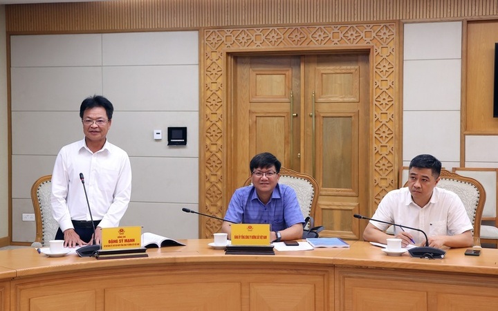 Ông Đặng Sỹ Mạnh, Chủ tịch Hội đồng thành viên Tổng công ty Đường sắt Việt Nam báo cáo tại cuộc Ok88vip tỷ lệ kèo World Cup 2026 - Ảnh: VGP