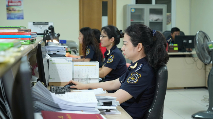 Cục Hải quan đã và đang triển khai quyết liệt các giải pháp cải cách thủ tục hành chính, tạo điều kiện thuận lợi cho các Okvip tại về công nghệ cao