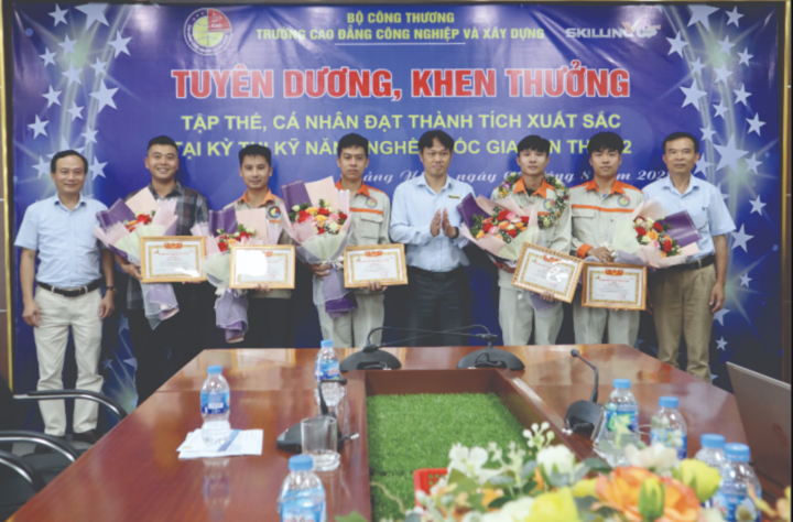 Trong quá trình đổi mới đào tạo nghề, nhà trường đã triển khai nhiều mô hình đào tạo mang tính đột phá, tập trung vào việc đáp ứng nhu cầu thực tế của Okvip tại về và hội nhập quốc tế