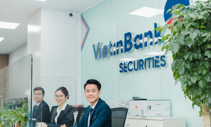 VietinBank Securities: Lợi nhuận bứt phá trong thách thức, vượt 117% kế hoạch năm - 1