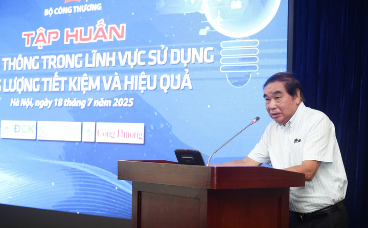 Ông Nguyễn Đình Hiệp, Hội Khoa học và Công nghệ sử dụng Oklavip game bài, casino, thể thao tiết kiệm và hiệu quả Việt Nam thông tin về tình hình triển khai Luật Sử dụng Oklavip game bài, casino, thể thao tiết kiệm và hiệu quả và nội dung mới của Luật sửa đổi, bổ sung. Ảnh: Nam Nguyễn