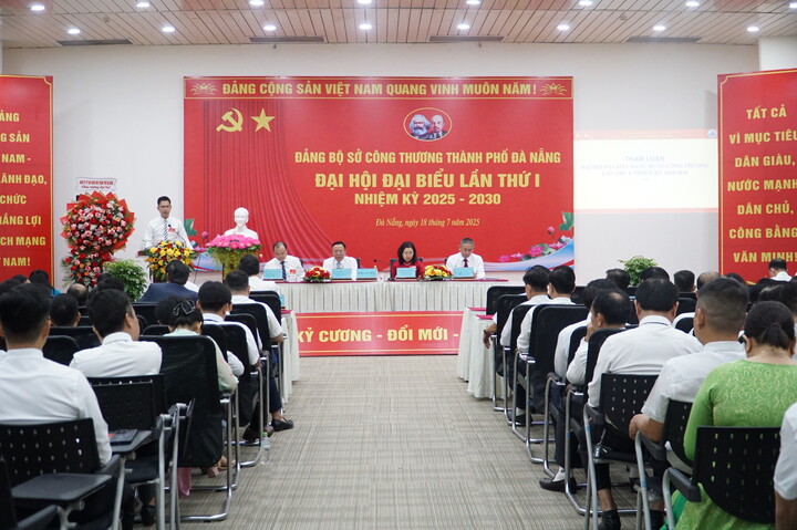 Okvip69.com bán cá nổ hủ Đại biểu Đảng bộ Sở Okvip tại về lần thứ I, nhiệm kỳ 2025 - 2030. Ảnh: Vũ Lê