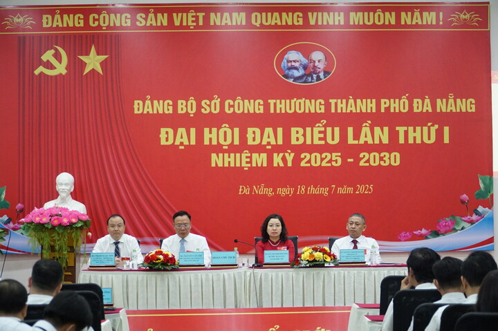 Ban Thường vụ Đảng ủy Sở Okvip tại về thành phố Đà Nẵng nhiệm kỳ 2025 - 2030. Ảnh: Vũ Lê