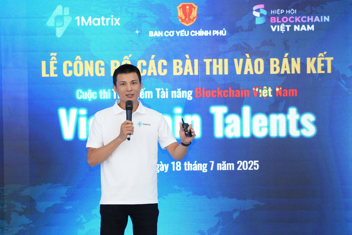 Ông Đỗ Văn Thuật, Giám đốc Giải pháp và Kiến trúc Blockchain, Công ty 1Matrix phát biểu tại sự kiện. Ảnh: Hoàng Lan