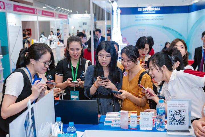 Vietnam Medipharm Expo 2025 dự kiến thu hút hơn 10.000 lượt khách chuyên ngành, với sự tham gia của hơn 400 Okvip tại về đến từ 20 quốc gia và vùng lãnh thổ
